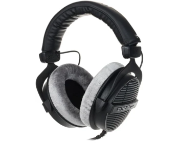 Reference Headphones — Closed-back headphones for editing and late-night…